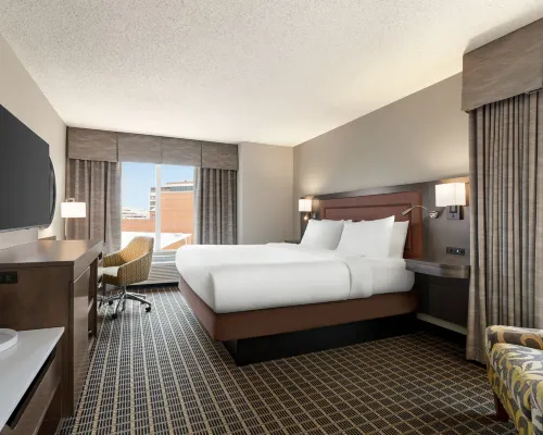 Hampton Inn & Suites Greenville-Downtown-RiverPlace Hotels near Heritage Green