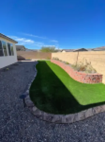 River Close, Newer Home! Great Neighborhood Minutes from Laughlin! Close to All!