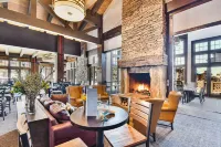 Parq 4 Tower Club Ski in-Out Hot Tub Pool Private Dining Fitness Spa Wellness