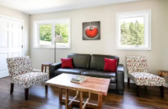 Inn at 84 McIntosh: Cozy 1BR private entrance/bath