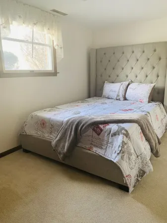 3 Min Drive to Bronner's! Breakfast with Private Chef! Отели в г. Франкенмут