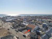 Brand New Gorgeous 2 Bedroom 1 Block from Beach!!!