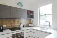 Historic Central Launceston  Getaway: 5 mins from Charles St. Cafe's