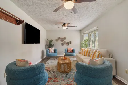 5 Bedroom Paradise Escape with Huge Pool, BBQ, Arcade and Playset