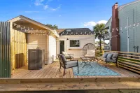 Surfer's Bungalow!