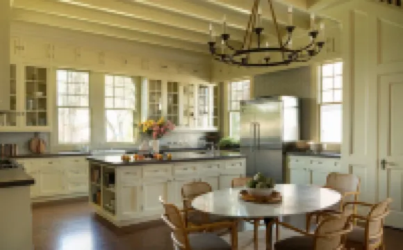 Historical home in downtown Waco built to host the dreamiest stay!