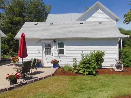 Cozy Little Cabin on the Farm
