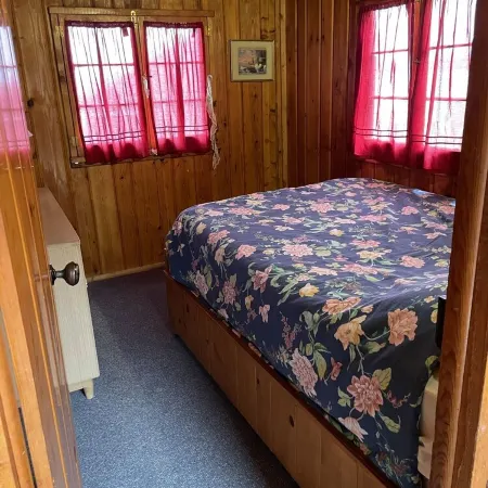 Beautiful Waterfront Hubbard Lake Cottage #3
