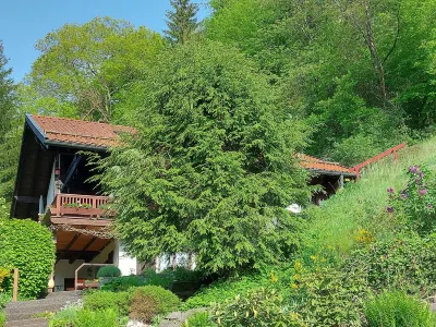 Ferienwohnung mit Fantastischem Ausblick, Direkt am Wald