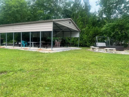 Glamping with a Partial Lake View, 30 Minutes to Clemson University