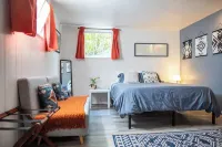 Private, Quiet 2BD 1BA Queen Anne Guest Suite! Hotels in 