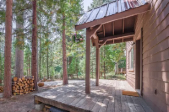 The Wildwood Cabin - Tahoe National Forest