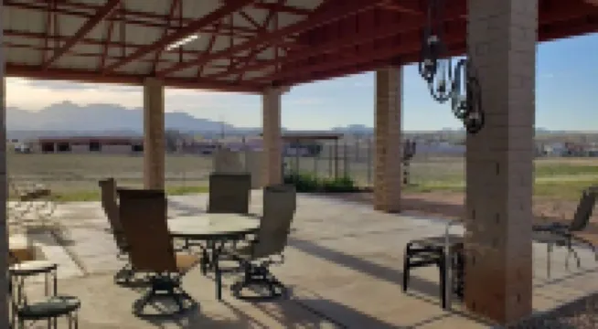 Close to Town~Mountain Views~ and Wineries~2 Bed/1Bath