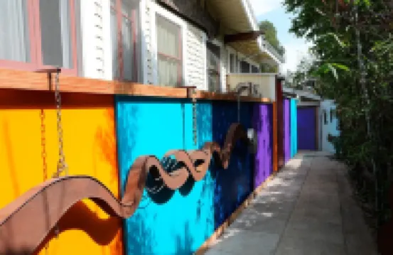 Artistic Haven in Hollywood with Pool, Hot Tub, Cabana, and Garden