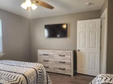 Rafton 2 Home Hotels in Grafton