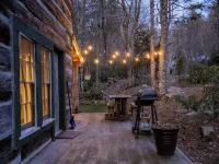 Steps to Elk River! Cozy Cabin w/ Hot Tub & Bunk Room Hotels in Avery County