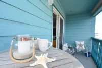 Bring the entire family at Watching the Waves! Linens Included