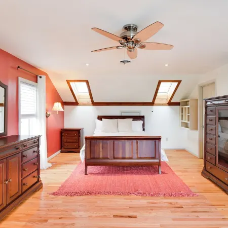 3Br Home w/ Pool & Fireplace – Ideal for Families, Professionals, Extended Stays