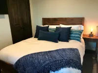 Luxury View Home - Hot Tub-Fire Pit-perfect for 2 Couples or 1 family