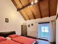 Reihenhaus mit Garten in Schönem Innenhof Hotels in Mechernich
