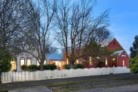 Sunday House - Luxury Restored Church in Historic Maldon
