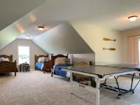 Beautiful House on the River! Book now for Spring & Summer 2025! - 3-Star
