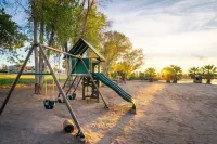 Classy River Oasis Hotels in Ehrenberg