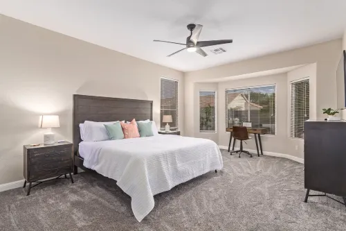 🏝5 Min to TOP Shop + dine, 🐶 OK, 900mbps internet Hotels in Gilbert