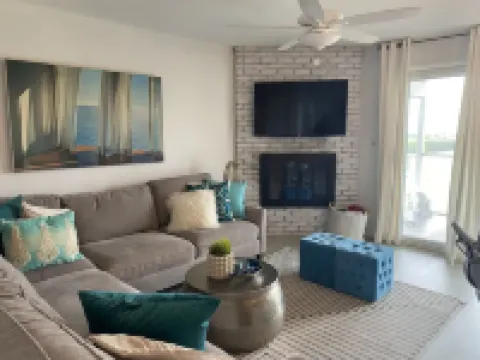 Unobstructed Ocean Views ! A Beautiful Montauk Getaway