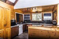 Gorgeous 3 bedroom raked ceiling cabin