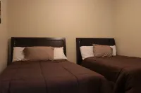 Unit B- A charming 3-bedroom duplex with a cozy atmosphere