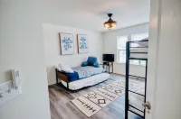 NEW Modern Beach Retreat in Amenity filled Community, 4 miles to Bethany Beach