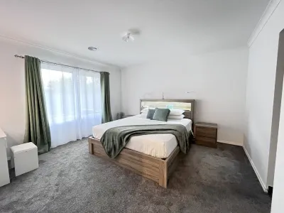 Perfect place for family a home with space for everyone Hotels near Arch of Victory