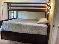 Private yurt perfect for your Magic Valley stay.