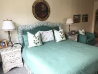 Vail Village European Charmer-Walk to Gondola, Pool, Hot Tub!