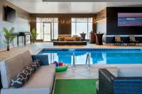 Bridgewater Marriott - Pools