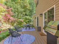 3 minutes to Pisgah Forest Entrance! - Game room - Fire pit Hotels in Boyd