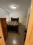 Family Retreat-fishing pond, pool table and double bunks!!