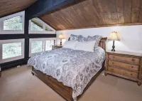 Cozy, Creekside 3BR Vail Condo Ski/Summer Retreat Perfect for Families