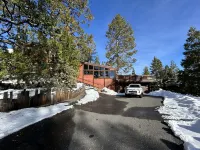 Jewel of Cold Springs Hotels near Dodge Ridge