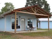 Escape To Nature’s Embrace:Uncle Joe's Creek Retreat - Click's Cabin Hotels in Pushmataha County