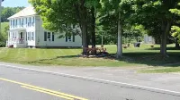 Charming Farmhouse; 2 Bed / 2 Bath, only 1.5 miles to Jiminy Peak. Pet Friendly.