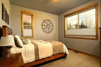 Smack Dab in the Middle of Bozeman! - Holiday bungalows