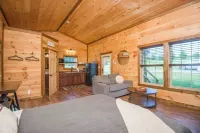 Catty's Lil Honey/New Romantic & Cozy/ Hot tub/ Fire pit/ Wifi 트로터 블러프 TVA 스몰 와일드 에어리어 주변 호텔