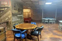 Bunkhouse Cabin The Lazy Buffalo Cache Wichita Mountains Family Reunion Kitchen