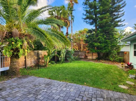 Beach House with Ocean View, Heated Pool, and Rooftop Deck! Dog-friendly! Отели рядом с достопримечательностью «Debrilcha Gallery»