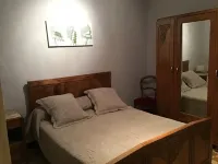 independent house VALS les BAINS located in a quiet area.