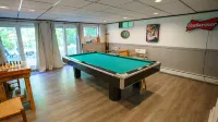 Quintessential Lakefront Home perfect for MultiFamily retreats on Thompson Lake - Homestays