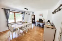 2 Bedroom Condo in Rottach-Egern Hotels in Rottach-Egern