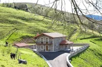 Rural house (full rental) La Cabaña de Manuela for 8 people Hotels in Pas - Miera